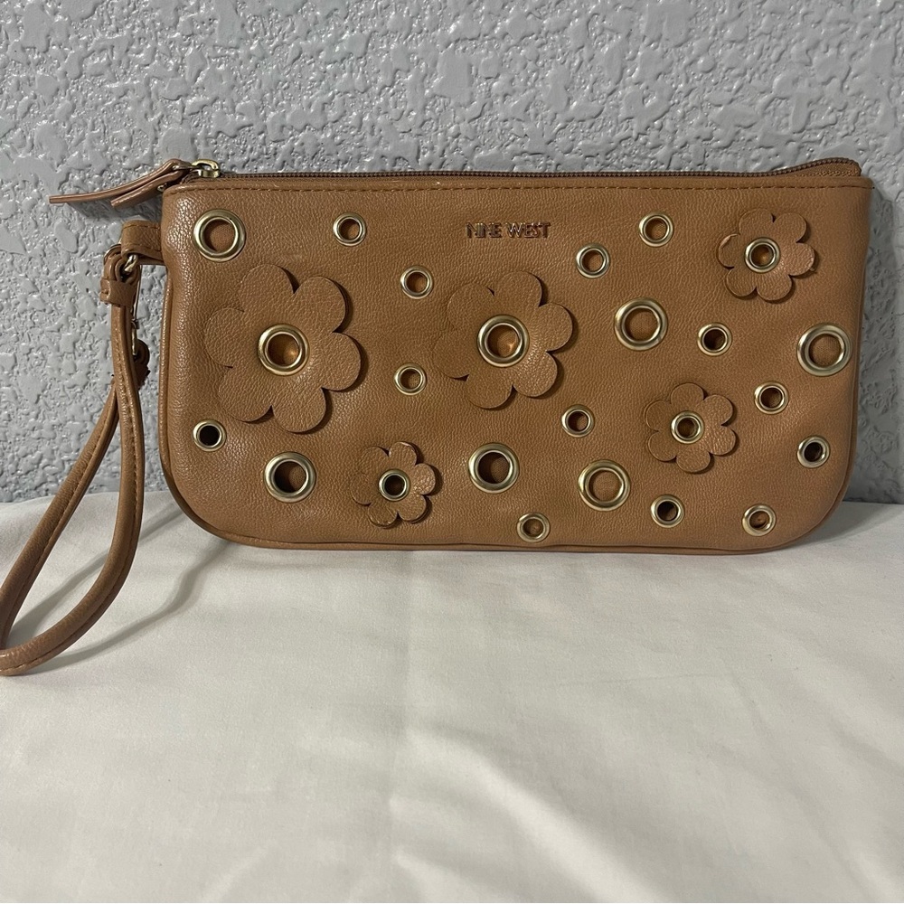 Nine West Flower Wristlet